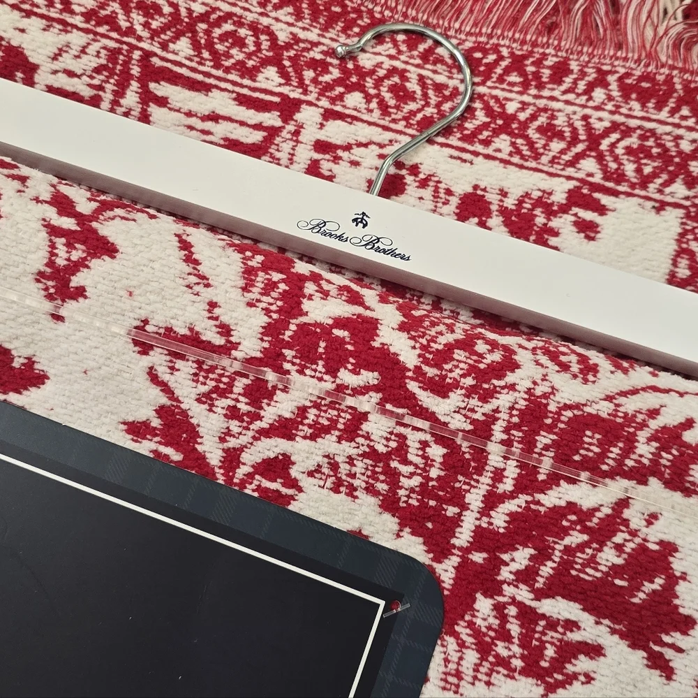 Brooks Brothers White Red Chenille Cabin Trees Throw Blanket 50